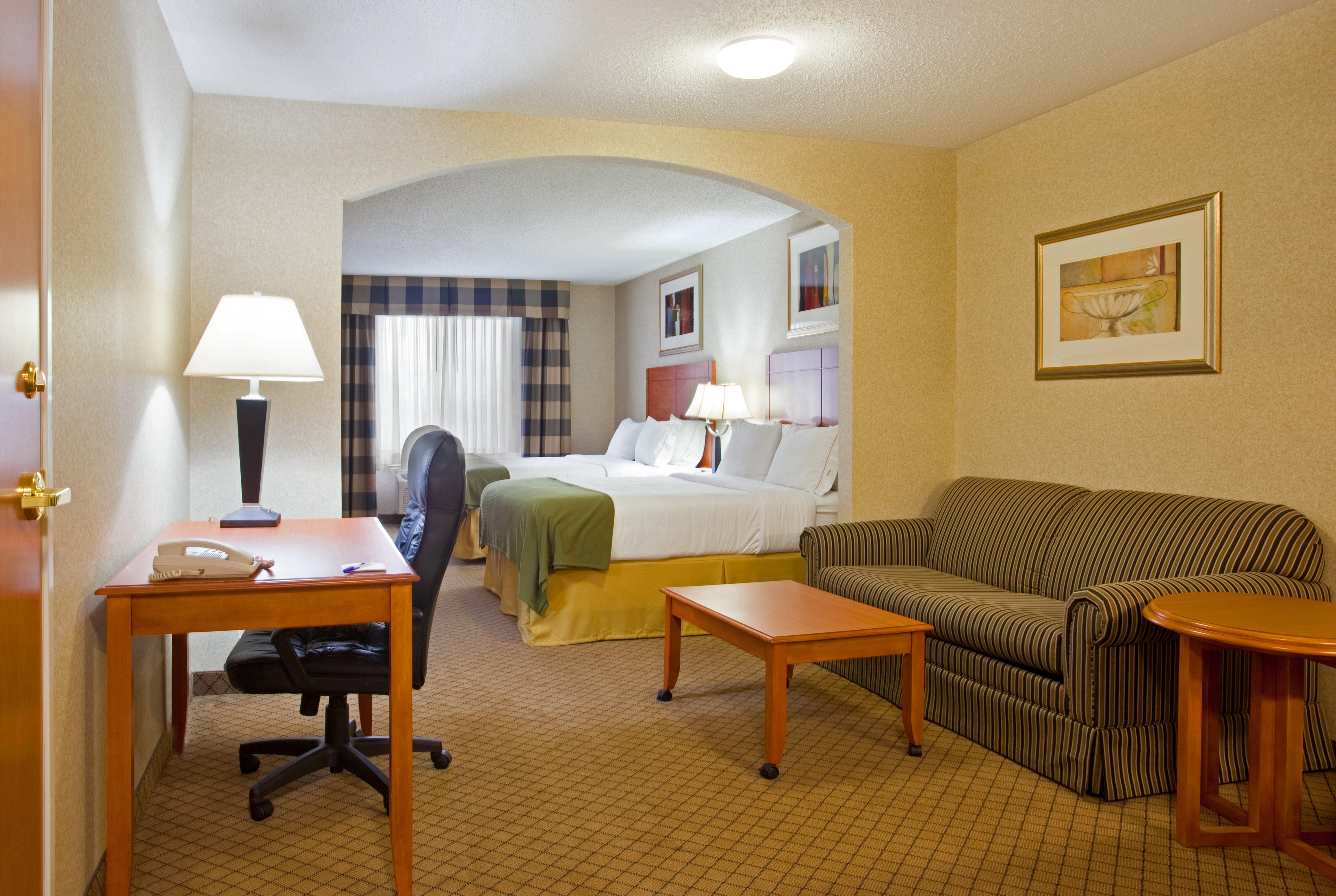 Holiday Inn Express Hotel & Suites Goshen, An Ihg Hotel Exterior foto